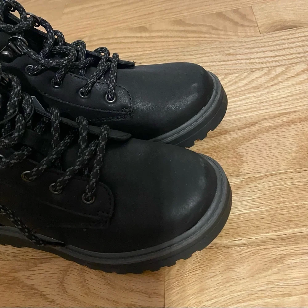 Cat & Jack Black Work Boots NEW Sz 13 Kids Boys